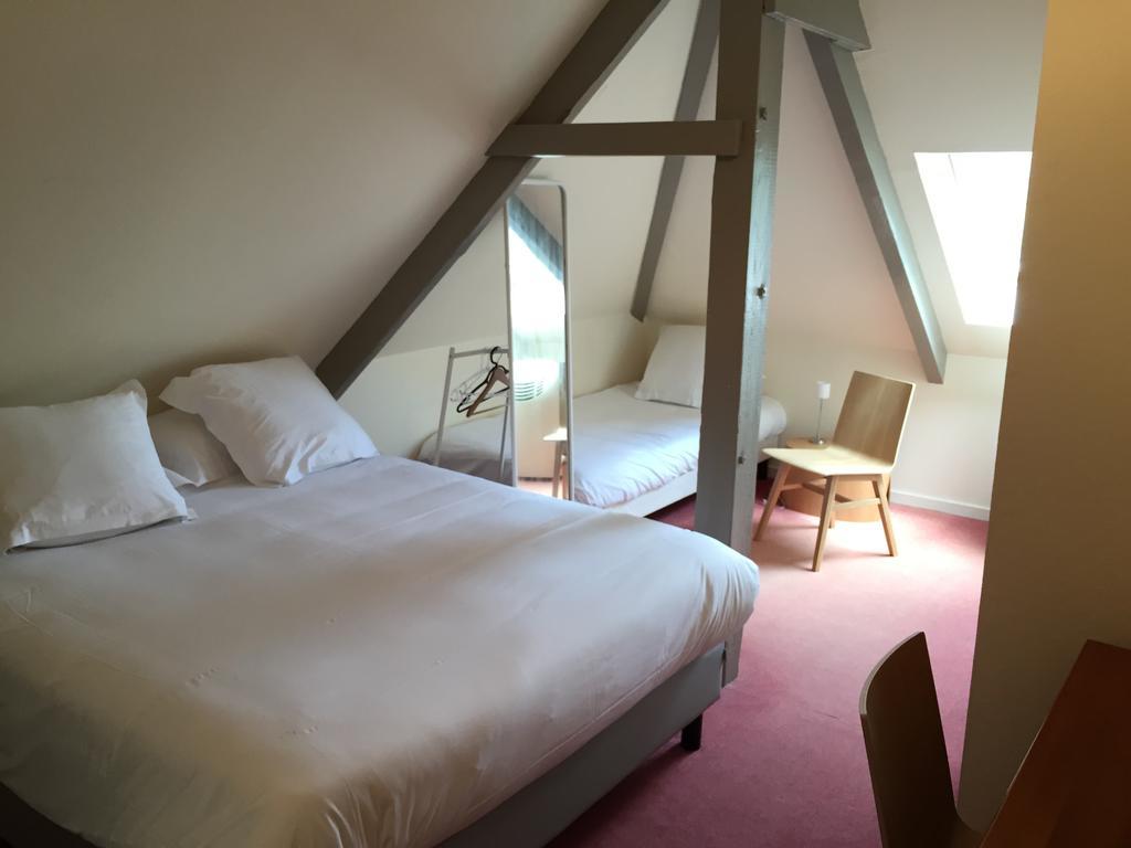 Hotel De Charme Les Mimosas Pont-Aven Ruang foto